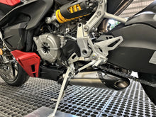 Load image into Gallery viewer, Ducati V2 Panigale &amp; Streetfighter Titanium Belly Slip-On