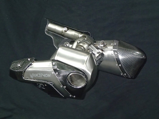 TRIUMPH ROCKET 3 R & GT STEALTH E-VALVE TITANIUM SLIP-ON MUFFLERS